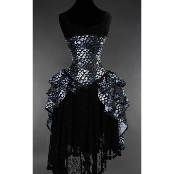 New Victorian Gothic Steampunk Corset Bustle Skirt Dragon Scale - Picture 1 of 6